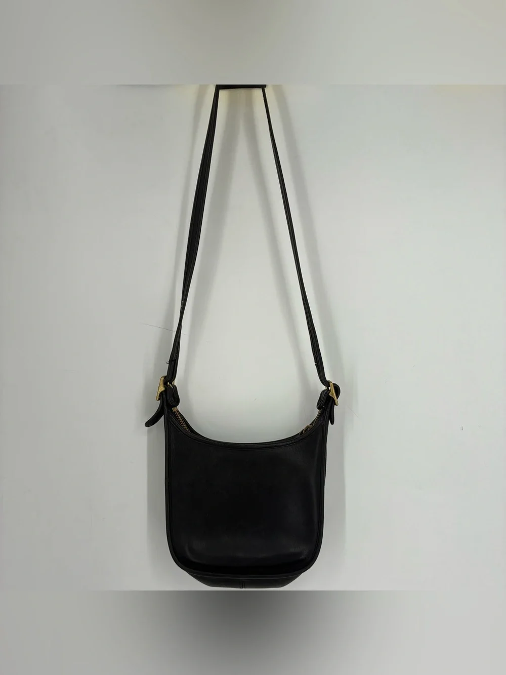 COACH Vintage Janice Ricardi-Desantos Legacy Crossbody Bag Purse 9950 Black